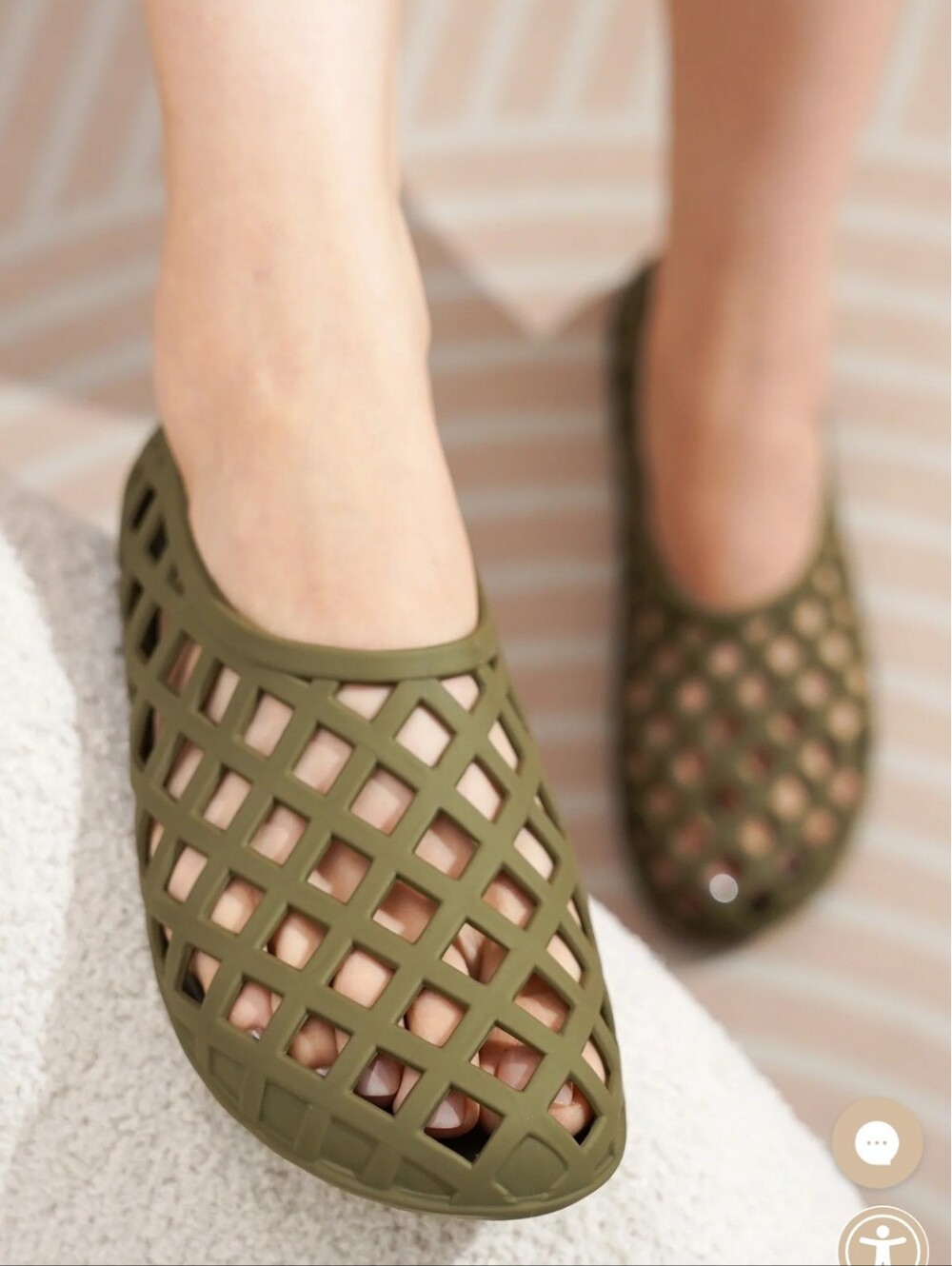 JEFFREY CAMPBELL OLIVE GREEN JELLZ SZ 9